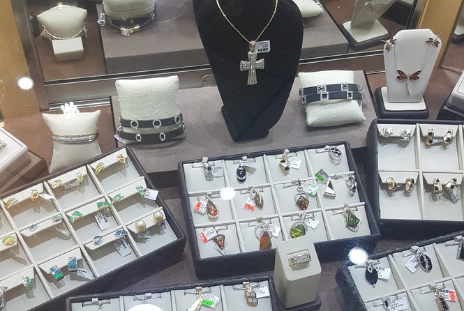 Shopping From Ocho Rios Hotels - Ocho Rios Shopping Highlights