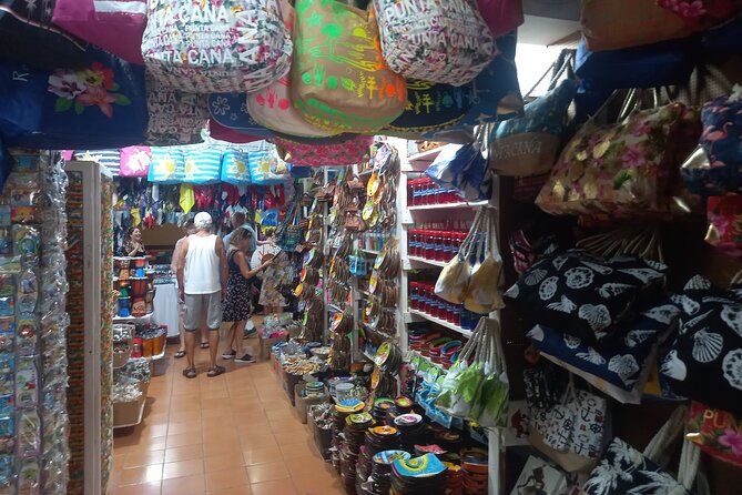 Shopping or Souvenirs in Plaza Bávaro - Souvenirs and Memorabilia
