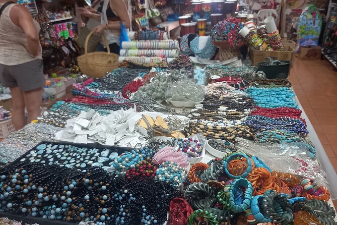 Shopping or Souvenirs in Plaza Bávaro - Preparing for the Experience