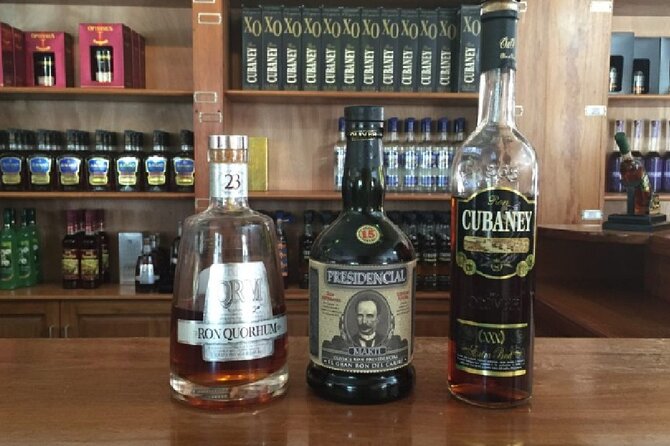 Shopping Tour in Don Lucas Cigar Factory, Rum Tasting, Cocoa Factory, Souvenirs - Learning About Cigar Production
