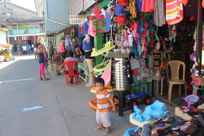 Shore Excursion: A Taste of Roatan - West End Exploration