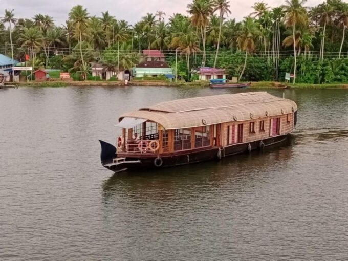 Shore Excursion; Alappuzha Backwater Cruise in Houseboat. - Booking and Payment Details