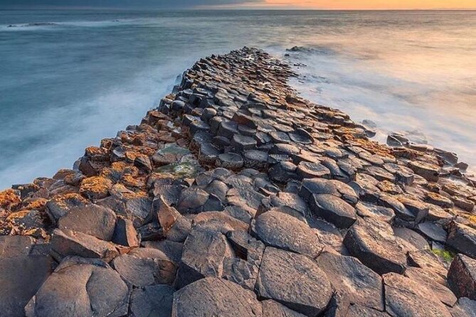 Shore Excursion Belfast-Giants Causeway Combotour 1-7 People - Guide and Commentary