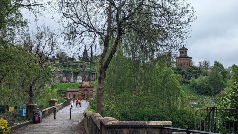 Shore Excursion F/Greenock: Glasgow, Kelpies, Falkirk Wheel - Accessibility and Language Options