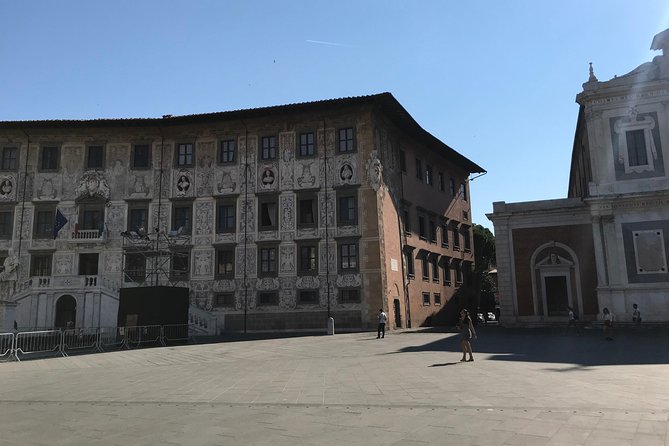 Shore Excursion From Livorno to Pisa and Lucca - Exploring Piazza Dei Miracoli