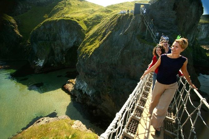 Shore Excursion: Giants Causeway Tour From Belfast Port (Extra Leg Room Bus) - Transportation Details