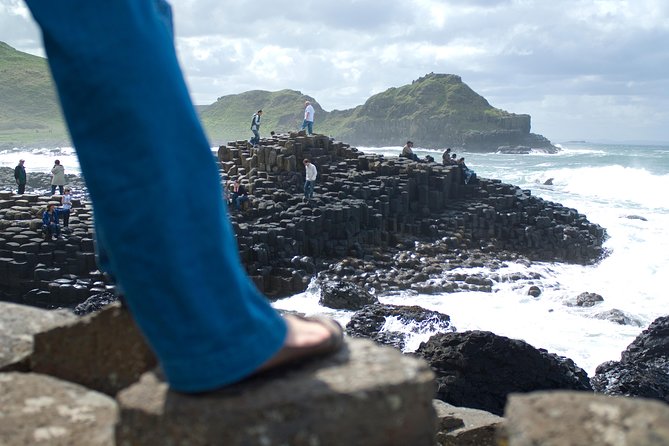 Shore Excursion: Giants Causeway Tour Including Belfast City Tour - Discovering Dunluce Castle
