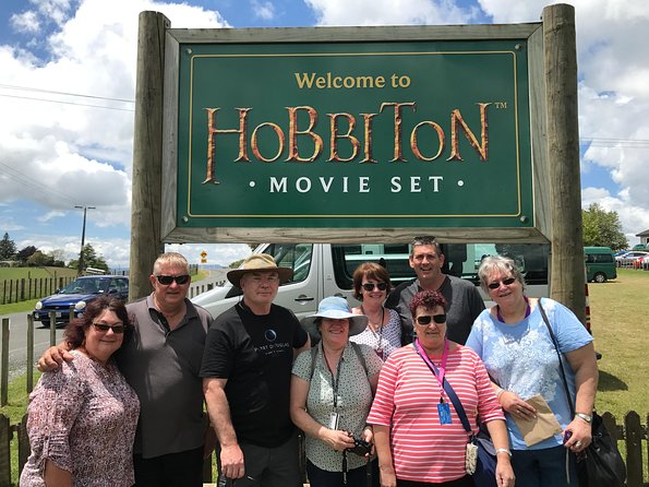 Shore Excursion: Hobbiton and Lord of the Rings Movie Set Tour - Traveler Experiences