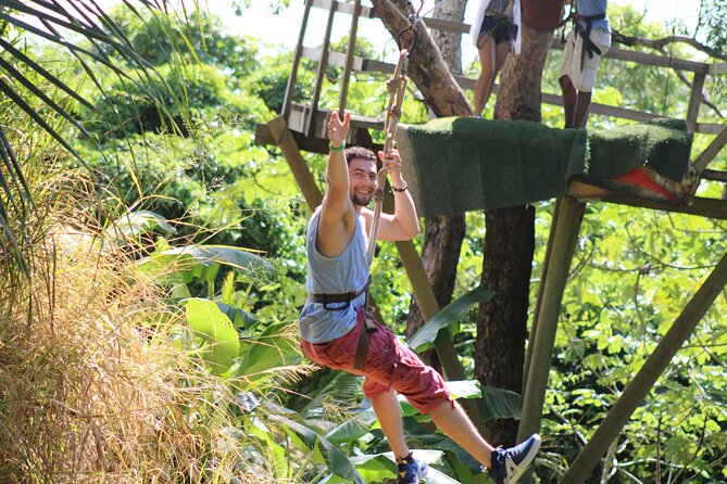SHORE EXCURSION Zip Line, Sloth Park,City Tour, Roatan Sign & Chocolate Factory - Recap