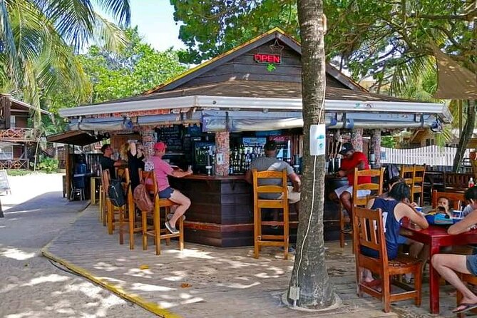 SHORE EXCURSION:West Bay Beach With Round Trip Transportacion - Booking Requirements