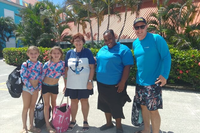 SHORE EXCURSION:West Bay Beach With Round Trip Transportacion - Cruise Passenger Information