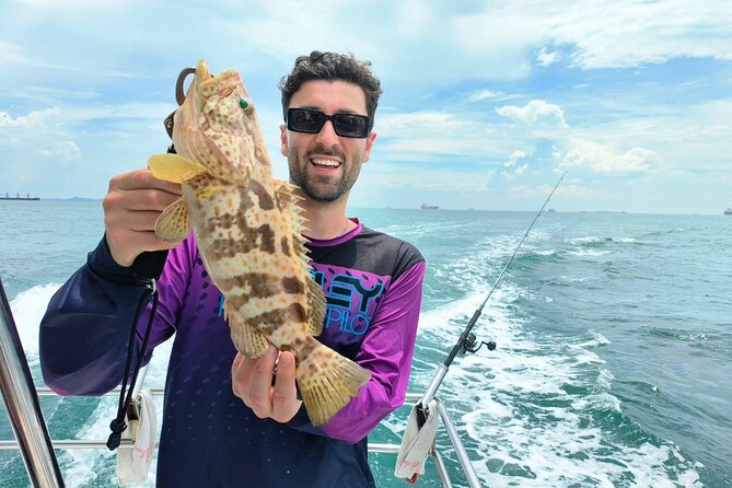 Short Fishing Trip Around Southern Islands of Singapore - Meeting and Pickup Information