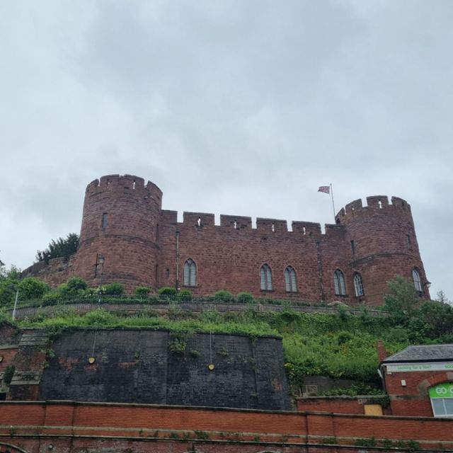 Shrewsbury: Walking Tour & Audio Guide of Darwins Origins - Noteworthy Historical Figures and Events