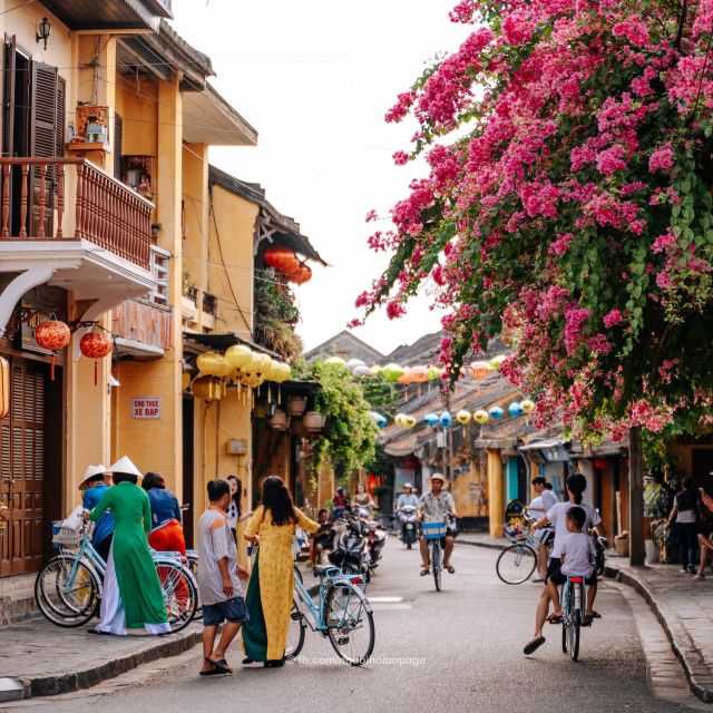 Shuttle Bus Da Nang- Hoi An 7:30 AM / 12:30 PM / 4:30 PM - Duration and Inclusions