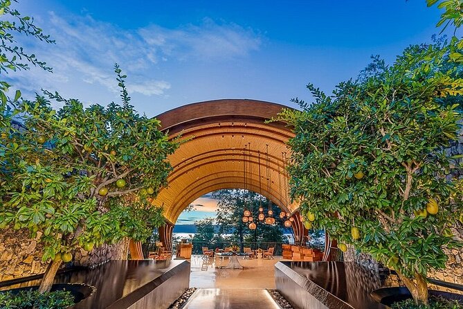 Shuttle From Liberia Airport To Andaz Papagayo Resort - Costa Rica - Key Points