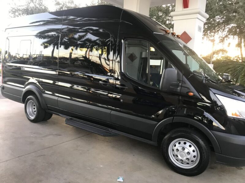 Shuttle Miami Airport/Hotel to Miami Port or Hotel 14pax - Luggage and Carry-On