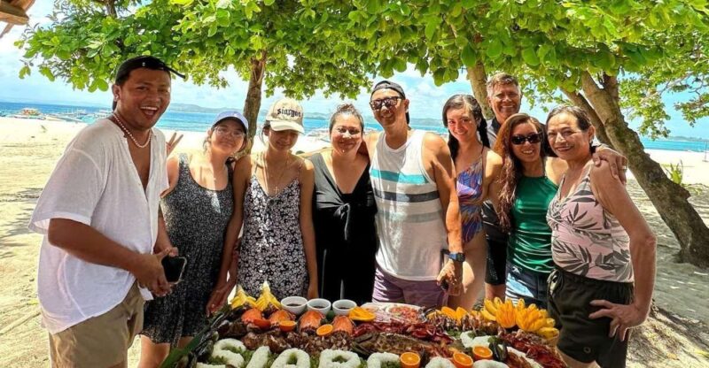 Siargao Island: Tri Island Private Trip W Boodle Fight Lunch - Secret Island