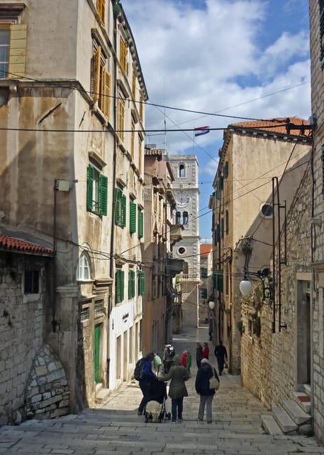 Šibenik: Ivans Walking Tour - Encounter of Modern Architecture