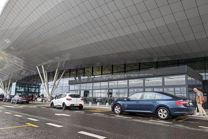 Šibenik to Zagreb Airport Private Transfer - Key Points
