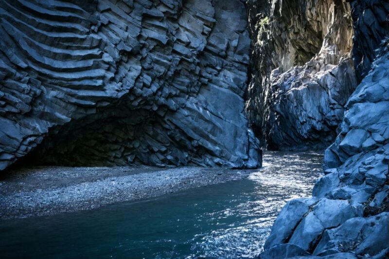 Sicily: Etna and Alcantara Gorges Full-Day Tour With Lunch - Itinerary Highlights