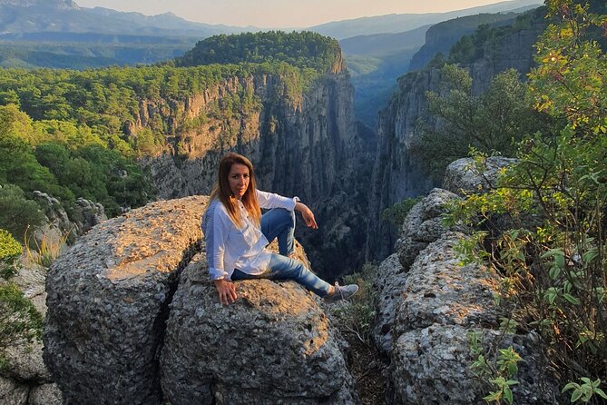 Side: Adler Canyon - Explore Adler Canyon