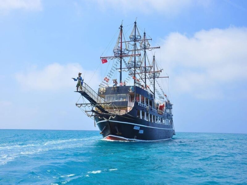 Side Boat Tour With Lunch - Itinerary Highlights