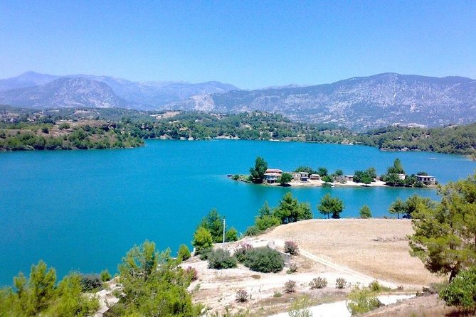 Side: Excursion to Green Lake by Cabrio Bus - Service and Feedback Insights