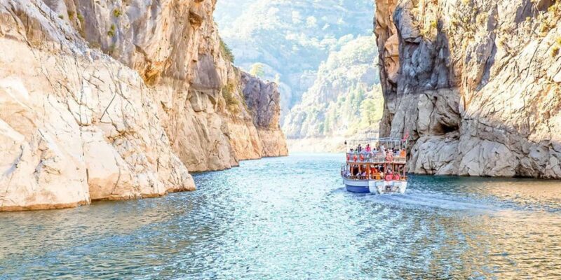 Side: Green Canyon Boat Tour With Open Buffet Lunch & Drinks - What to Bring