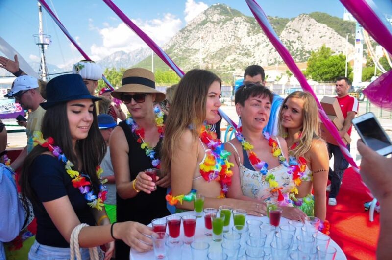 Side Harem Maldiv Yacht: Luxury Boat Tour - Key Attractions on the Tour