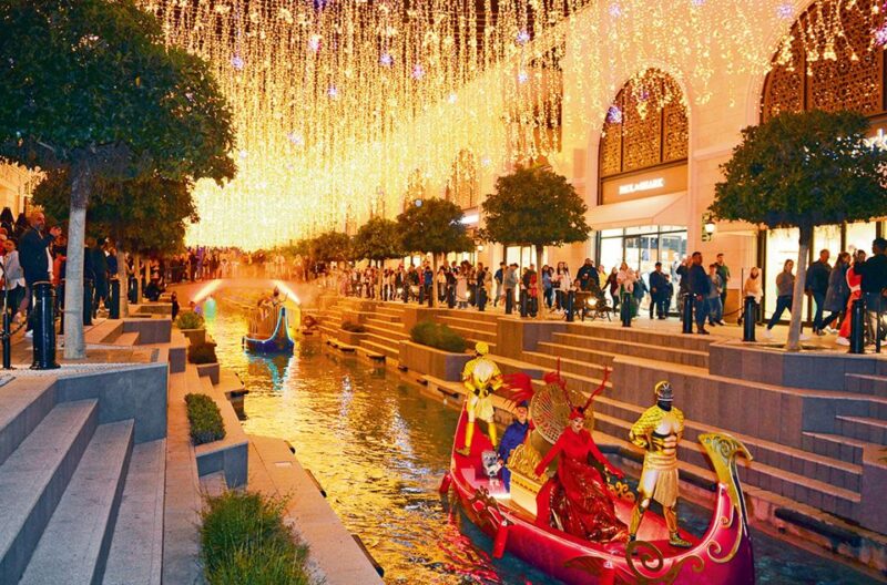 Side: Land of Legends Bus Transfers and Boat Parade - Frequently Asked Questions