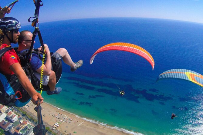 Side Paragliding Experience By Local Expert Pilots - Group Size and Accessibility