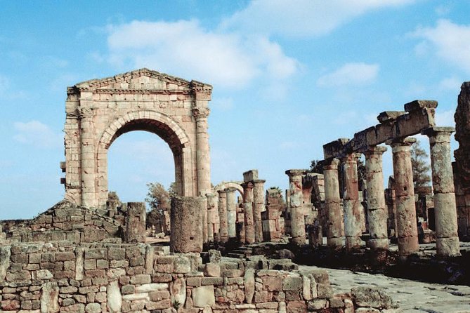 Sidon, Tyre & Maghdouche Day Trip - With Lunch (4G on Board) - Discovering Sidons Landmarks