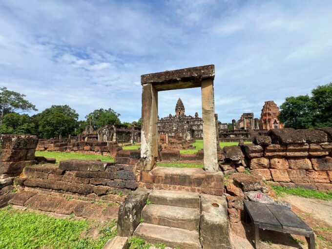 Siem Reap Airport Private Transfer ( SAI - City - SAI ) - Arrival Assistance