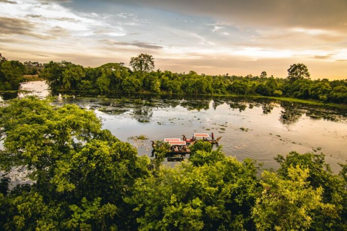 Siem Reap: Angkor Sunset Tour by Jeep With Boat Ride - Recommended Items and Dress Code
