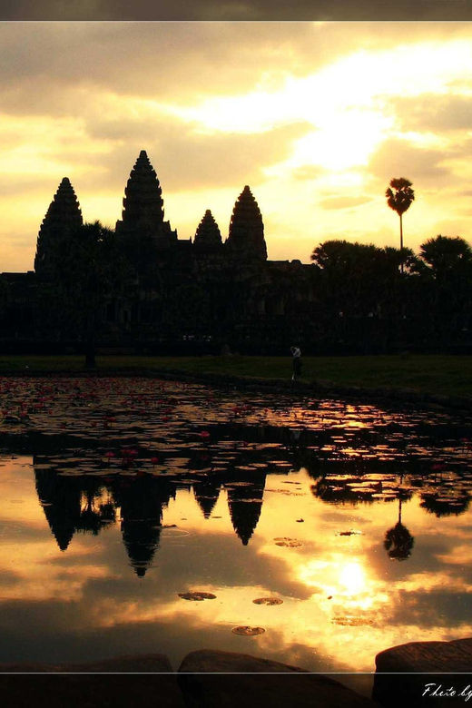 Siem Reap: Angkor Wat, Bayon, Ta Prohm, and Tonle Sap Tour - Floating Village on Tonle Sap