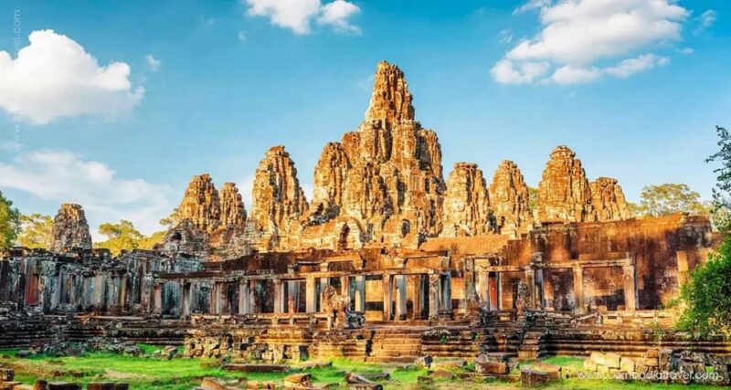 Siem Reap: Angkor Wat Sharing Tour - Guided Experience