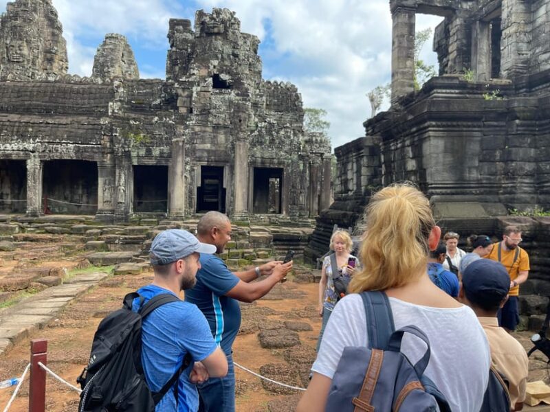 Siem Reap: Angkor Wat Small Group Full Day Tour - Important Information