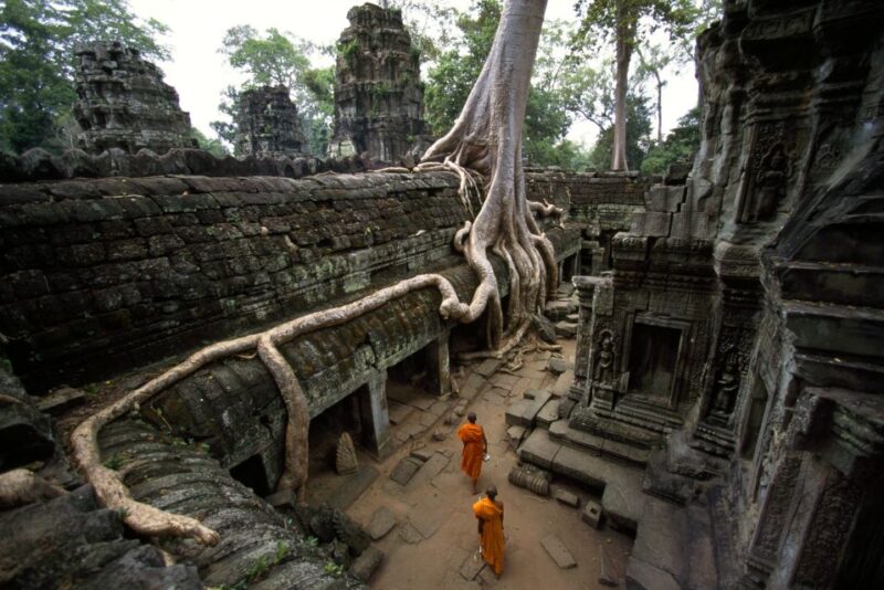 Siem Reap: Angkor Wat Small-Group Historical Day Tour - Booking Information