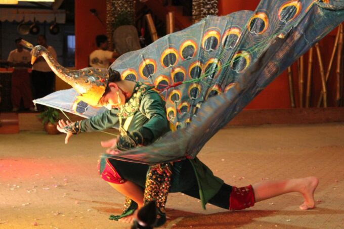 Siem Reap: Apsara Dance Show & Dinner With Tuk-Tuk Transfers - Cancellation Policy and Pricing