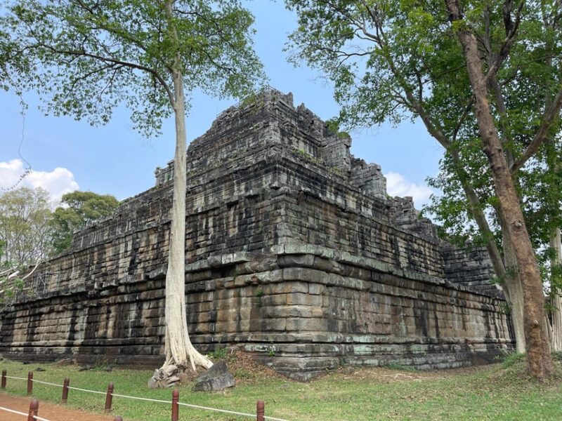 Siem Reap: Banteay Srei, Koh Ker & Beng Mealea Private Tour - Banteay Srei Highlights