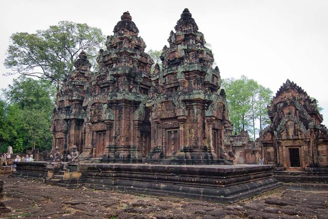Siem Reap: Banteay Srey and Kulen Mountain Private Day Tour - Logistics