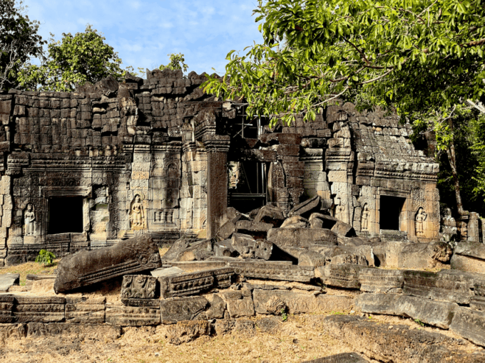 Siem Reap: Beyond the Angkor Wat and Hidden Temples - Spean Memay: Bridge of the Mirrors