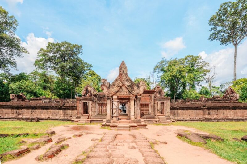 Siem Reap: Big Tour With Banteay Srei Temple by Only Tuktuk - Travel Logistics