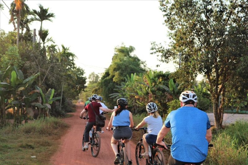 Siem Reap: Bike Rental - Included Equipment and Services