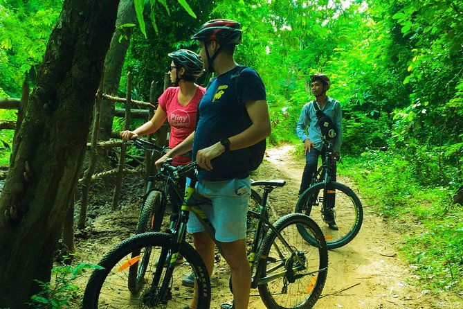 Siem Reap Bike-Twilight in Small Circuit - Gratuities and Inclusions