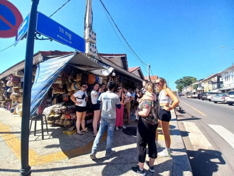 Siem Reap: City Walking Tour - Guide and Group Size