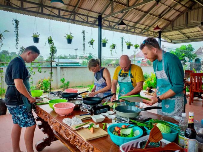 Siem Reap: Cooking Class and Market Shopping - Unique Cambodian Cuisine Exploration