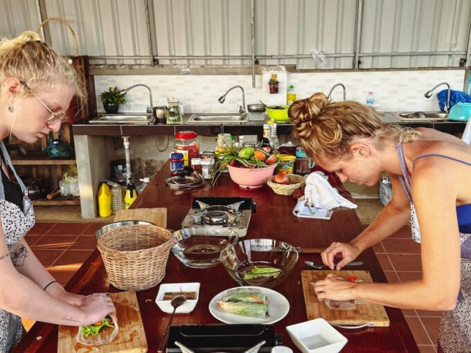 Siem Reap: Cooking Class and Market Shopping - Hands-on Cooking and Market Tour