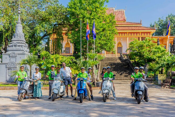 Siem Reap Countryside Tour by Vespa - Basket-Weaving Experience