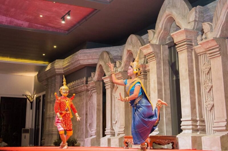 Siem Reap: Dinner Show Apsara Dance Round Pick-Up Included - Culinary Delight: Khmer Cuisine